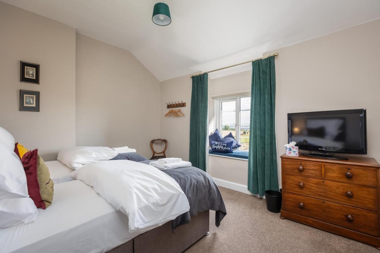 Luxury Farmhouse With Stunning Views And Hot Tub Ebberston Buitenkant foto