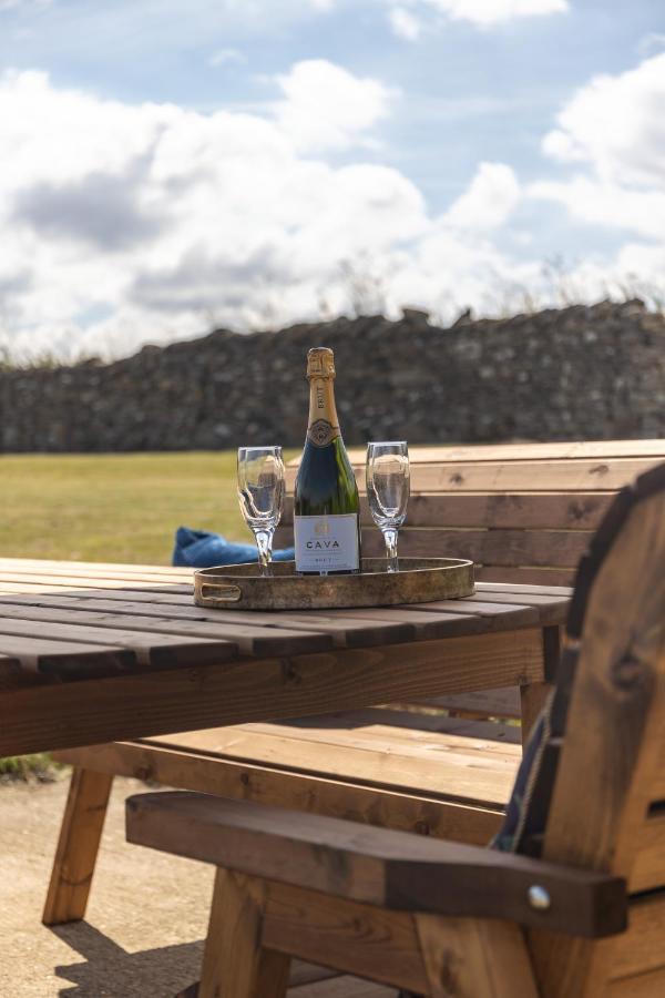 Luxury Farmhouse With Stunning Views And Hot Tub Ebberston Buitenkant foto