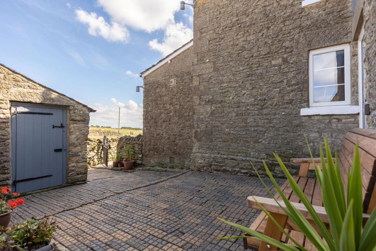 Luxury Farmhouse With Stunning Views And Hot Tub Ebberston Buitenkant foto